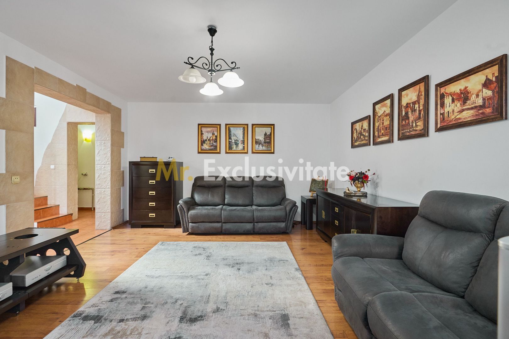 Casa + 305 mp teren curte proprie in zona rezidentiala Gavana - imaginea 4