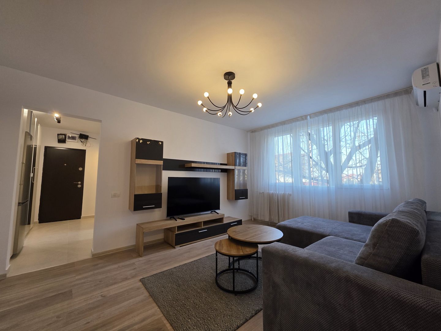 Valea Oltului- Mega Image