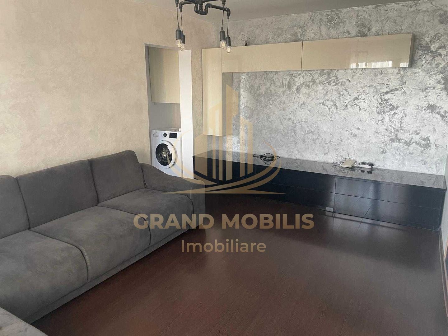 Apartament 4 camere - Brancoveanu + Parcare