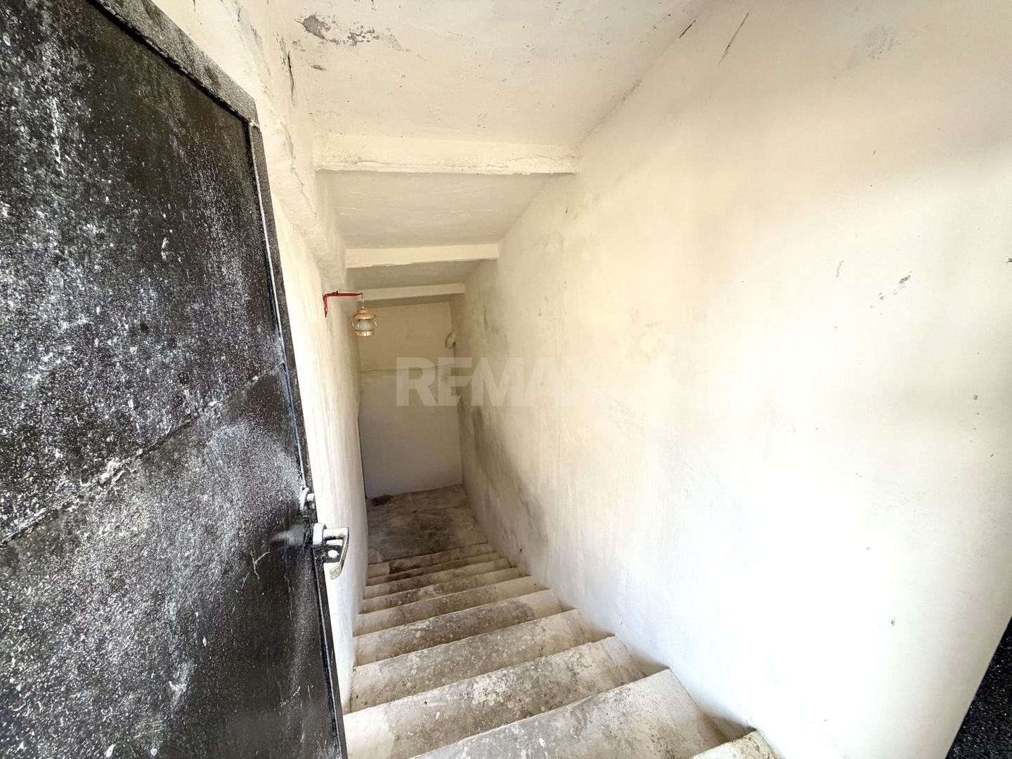 Casa în or.Ialoveni centru - imaginea 10