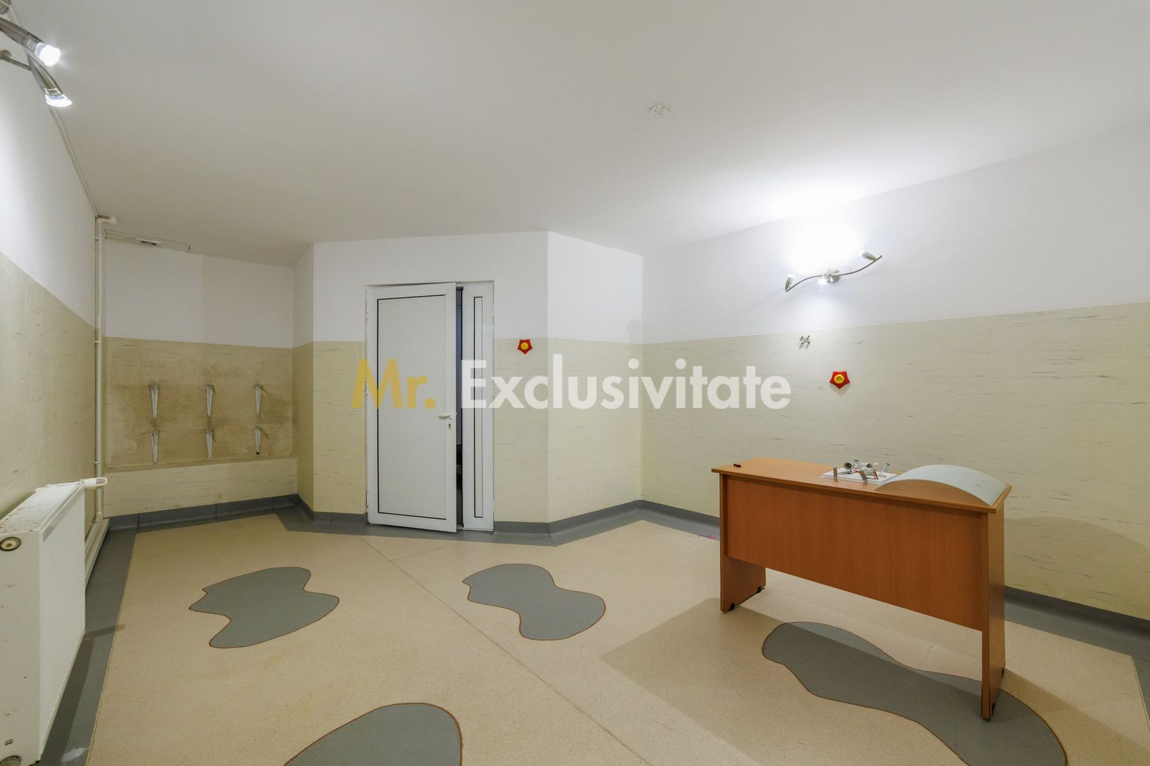 Proprietate multifunctionala | Doua cladiri | 581 mp | Pitesti - imaginea 3