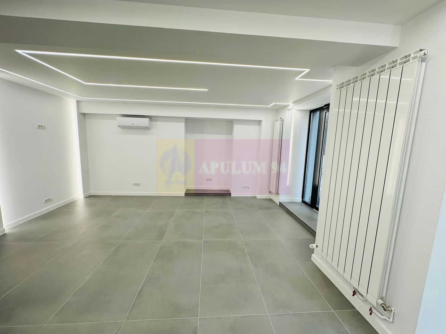Vanzare spatiu comercial in zona Decebal