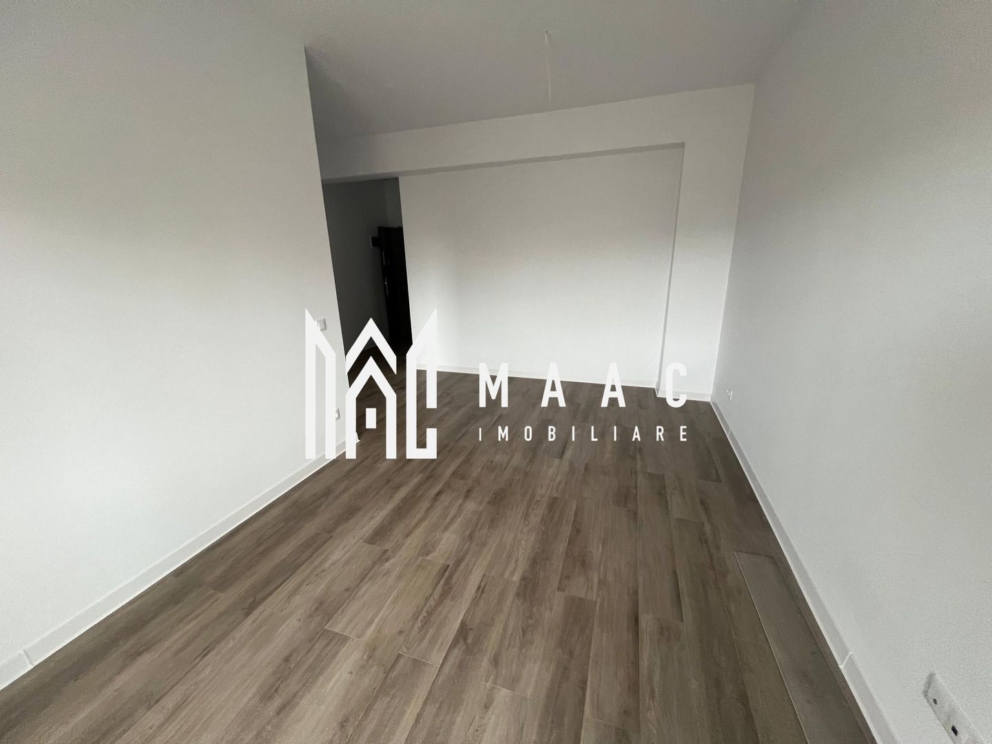 Studio 40 mp | Etaj 3 | Loc de parcare - imaginea 3