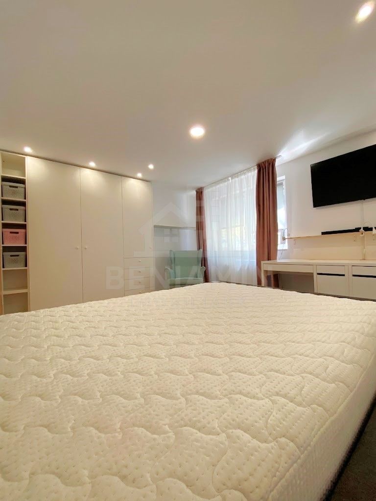 4Decomandate-125mp-Etaj 1-Modern-2Bai-Terasa-Parcare-Avantgarden - imaginea 5
