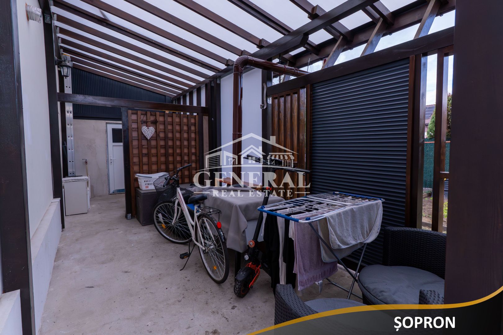 Casa de vanzare zona centrala in Baia Mare 200m2 casa si 420 teren - imaginea 22