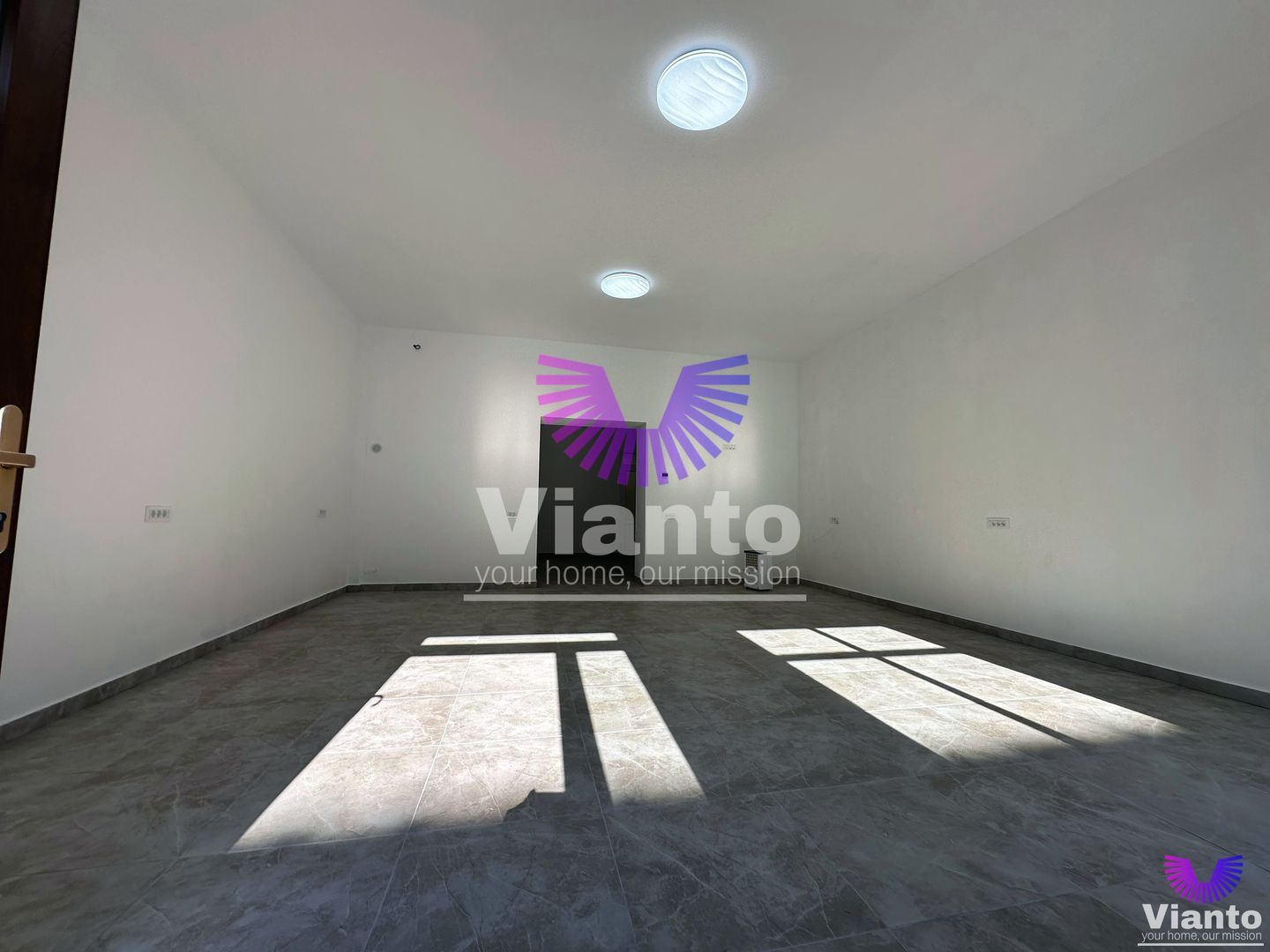 Spatiu Comercial Stradal la Parter - Ultracentral