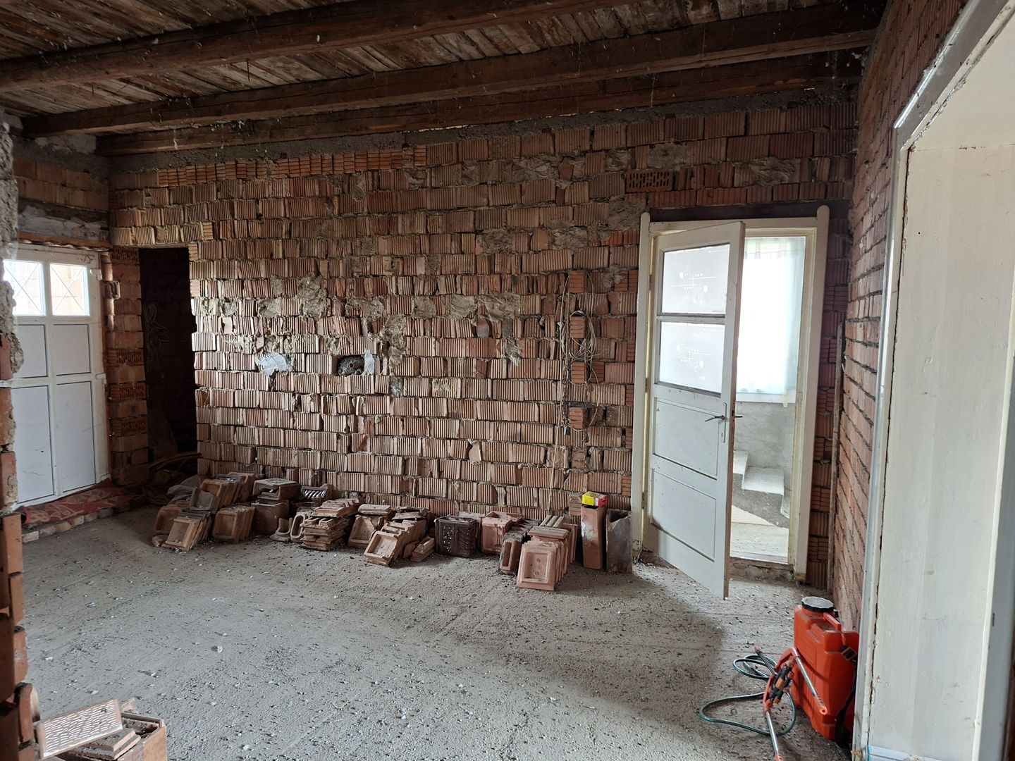 BRASADAS vinde casa individuala 8 cam 8.6a zona Baritiu. - imaginea 11
