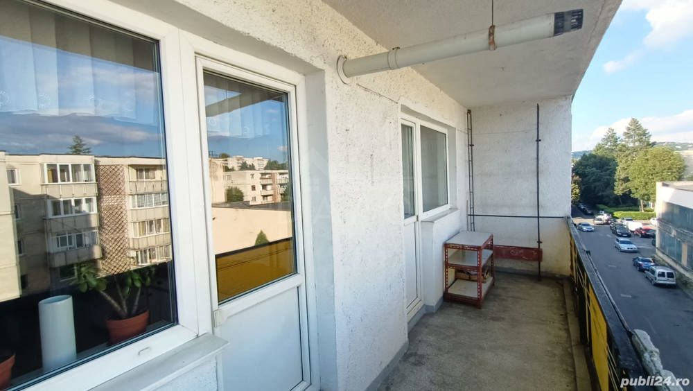 Vând apartament 4 camere in Dâmb - imaginea 7