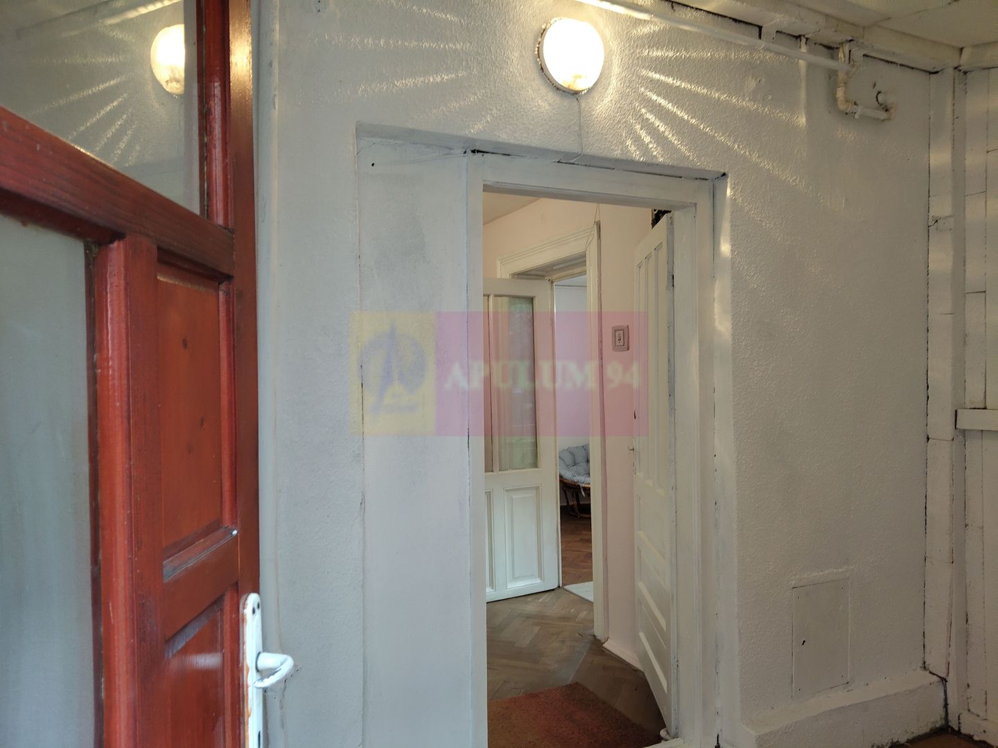 Casa în Ultracentralul Bucureștiului la preț mic (casă mică)