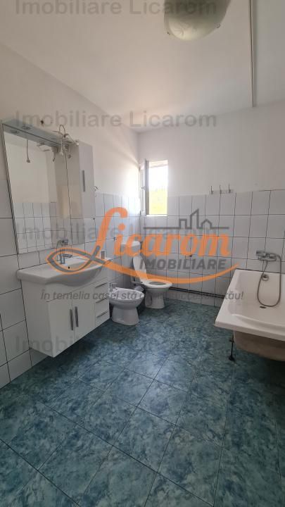 Proprietate in Cristian cu trei constructii+o fundatie,450000euro - imaginea 26