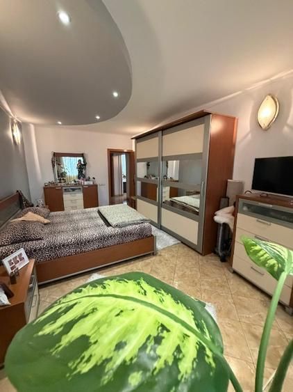 Apartament 3 camere de vanzare in zona Dristor - imaginea 12
