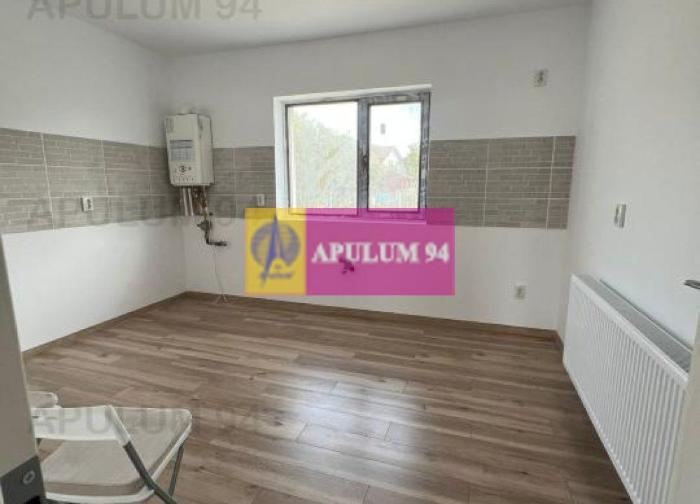 Săbăreni, casă nouă tip parter, cu pod mansardabil