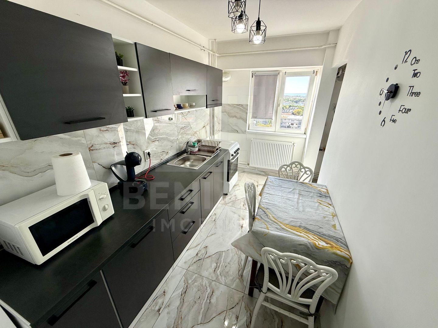 2 decomandate - centrala proprie - AC - mobilat - utilat - Rovine - imaginea 5