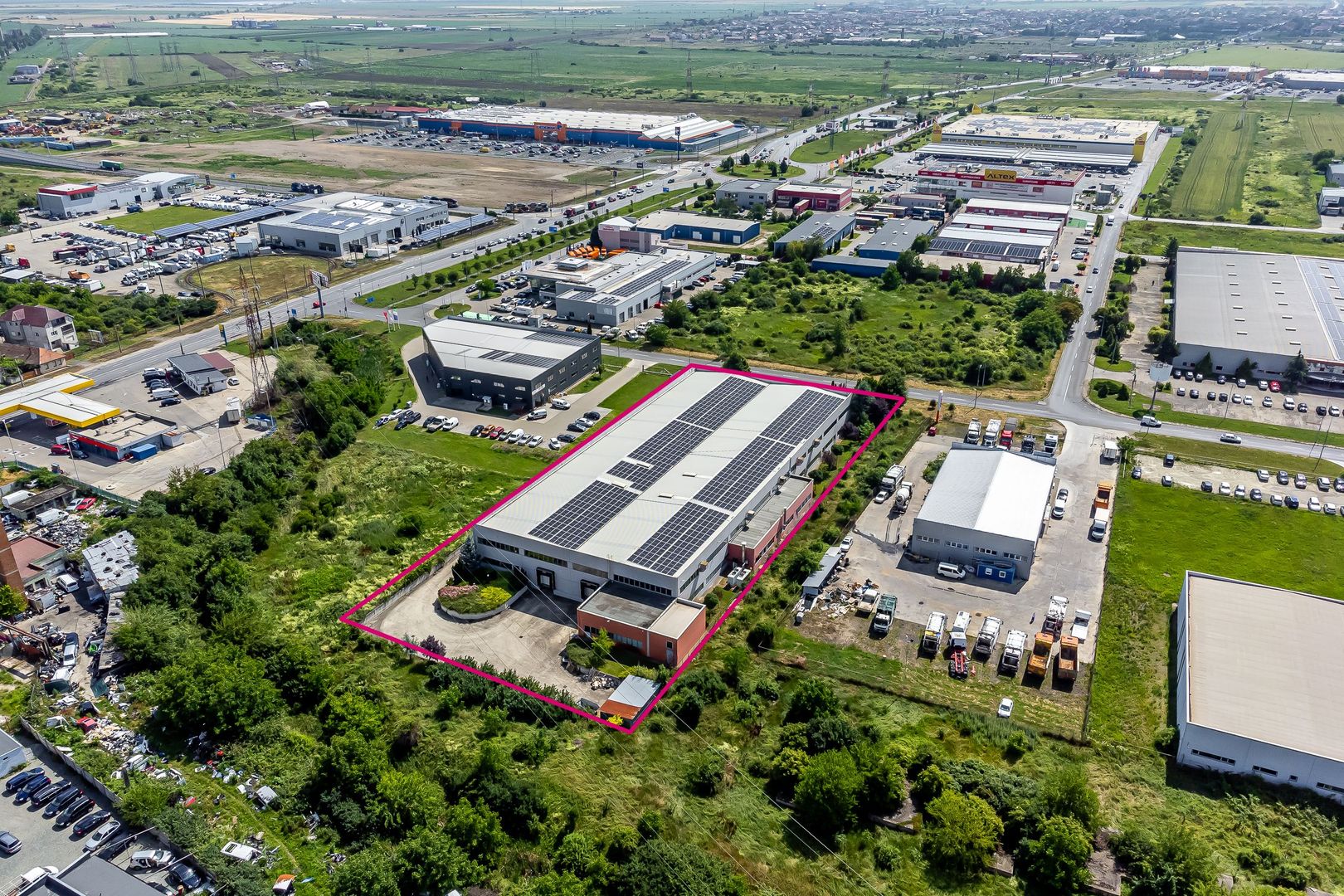 Imagine 2 - Oportunitate: Hală de producție și depozitare cu birouri în Arad