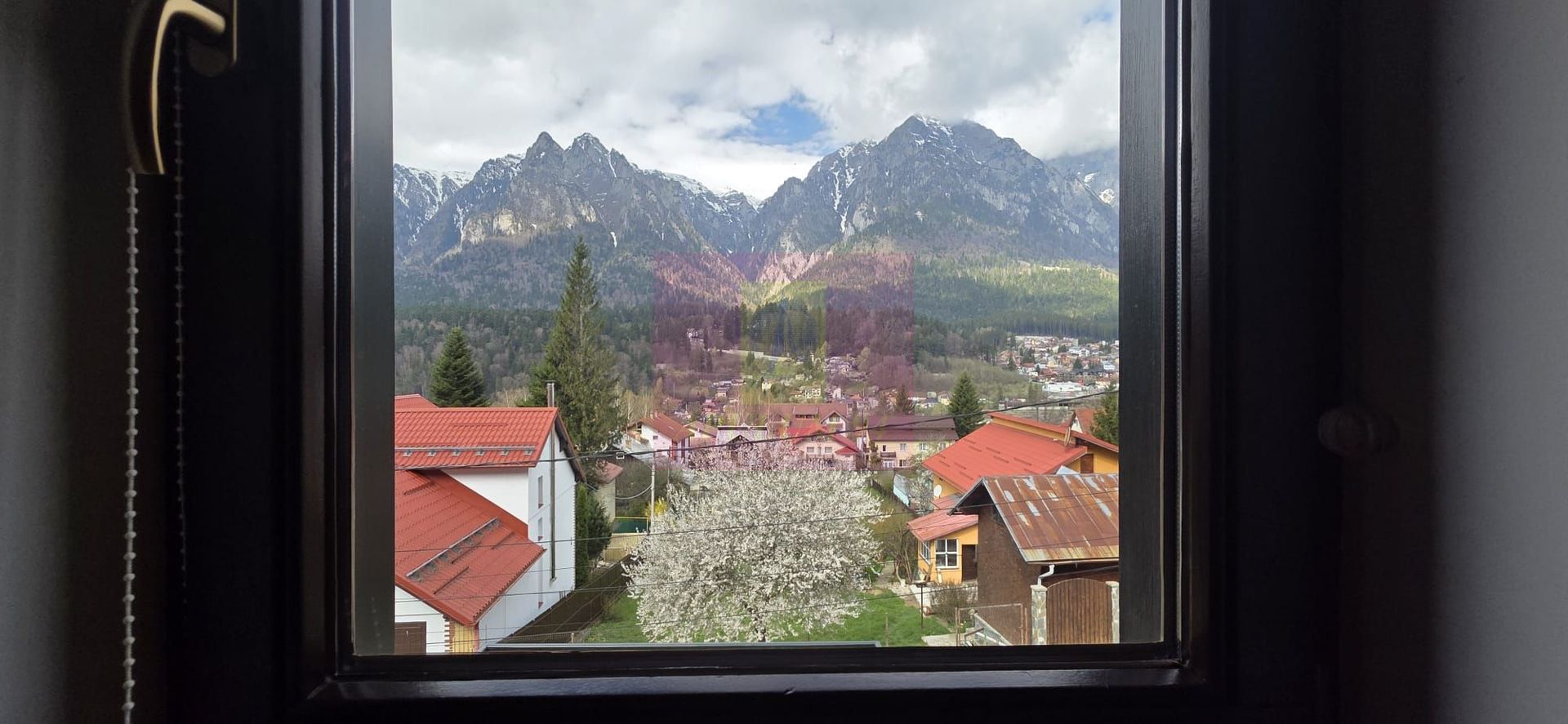 Vilă de lux de vânzare în Bușteni | Priveliște spectaculoasă la munte - imaginea 31