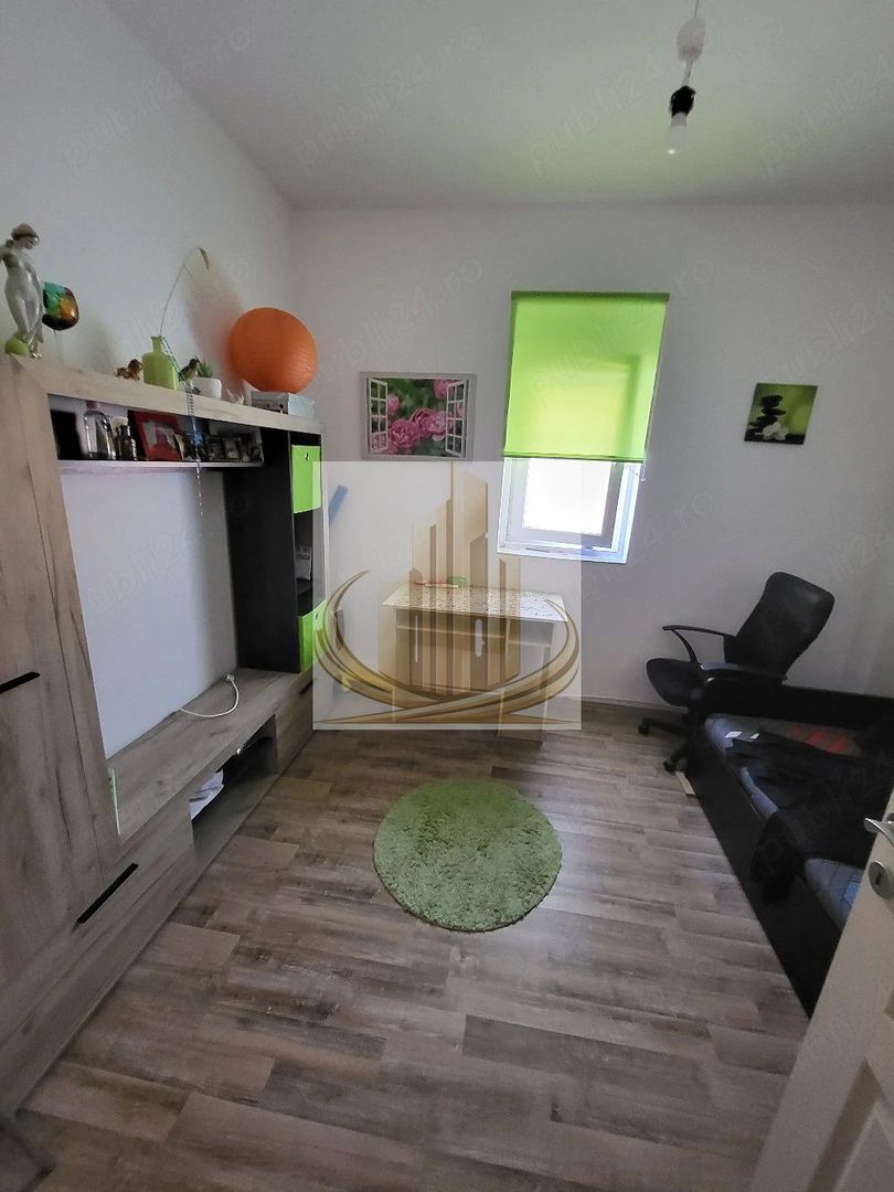 Casa cu teren sanandrei zona centrala - imaginea 2