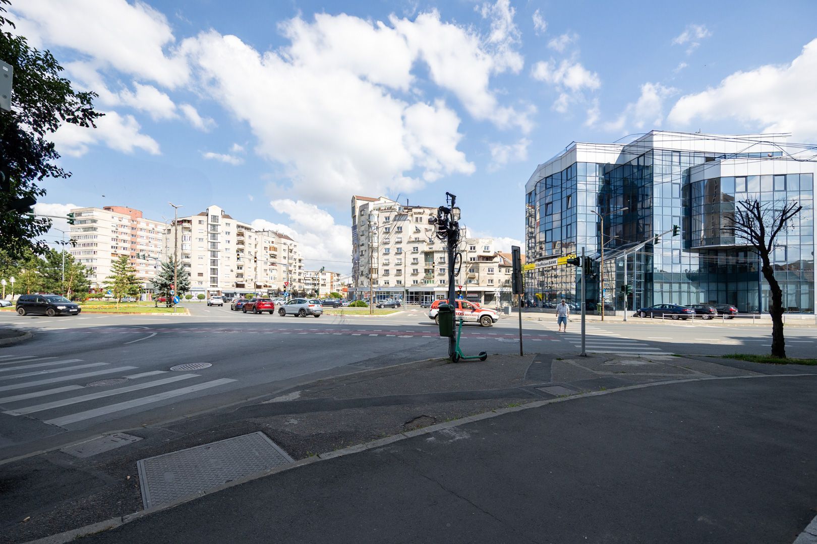 Apartament decomandat cu 3 camere la etajul 3 in zona spitalului