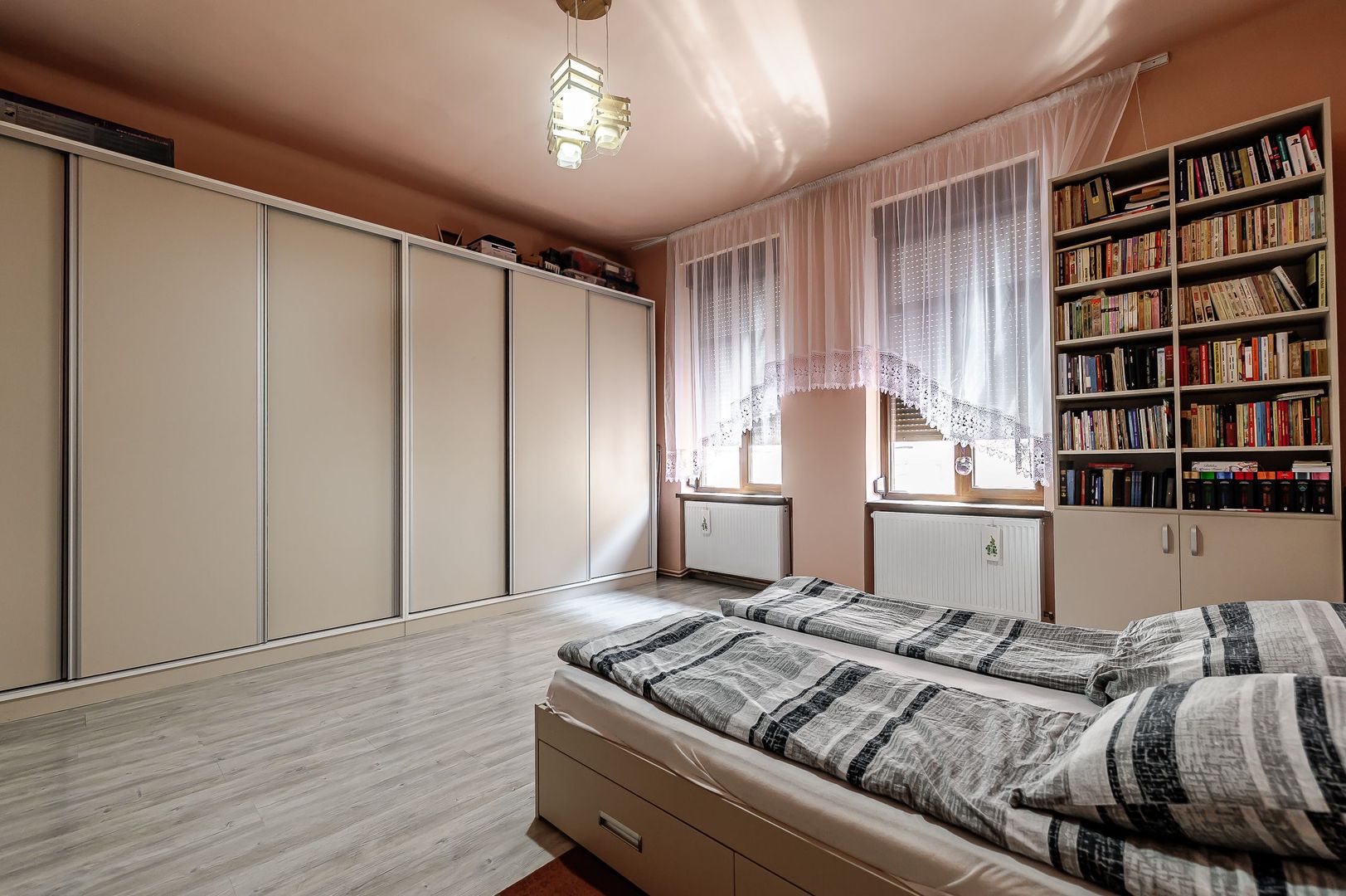 Apartament 3 camere - Central - mobilat & utilat - COMISION 0%