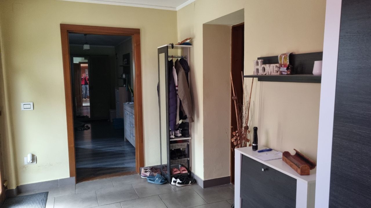 Imagine 10 - Casă cu 3 camere, anexă și teren de 901 mp – Pecica, zonă centrală