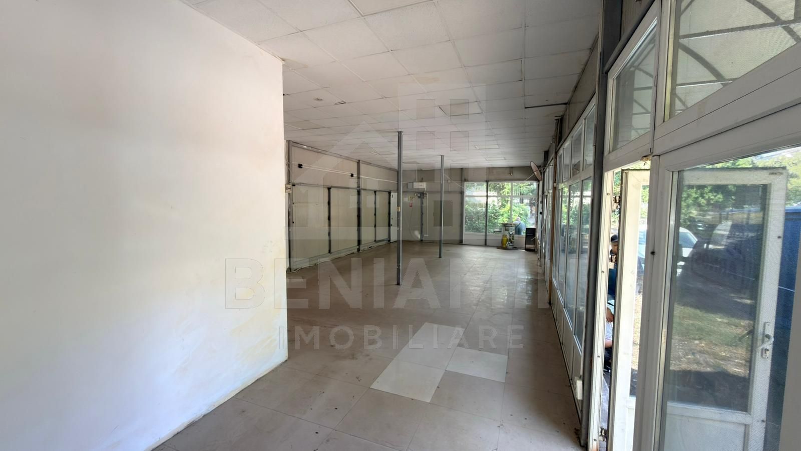Spatiu Comercial - Vad Excelent - 91mp- OpenSpace - Consul - Olimp - imaginea 3