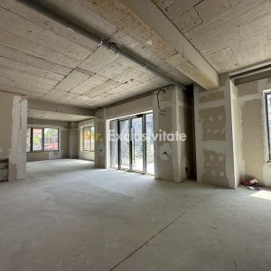 Spațiu comercial ultracentral - prima inchiriere - imaginea 4