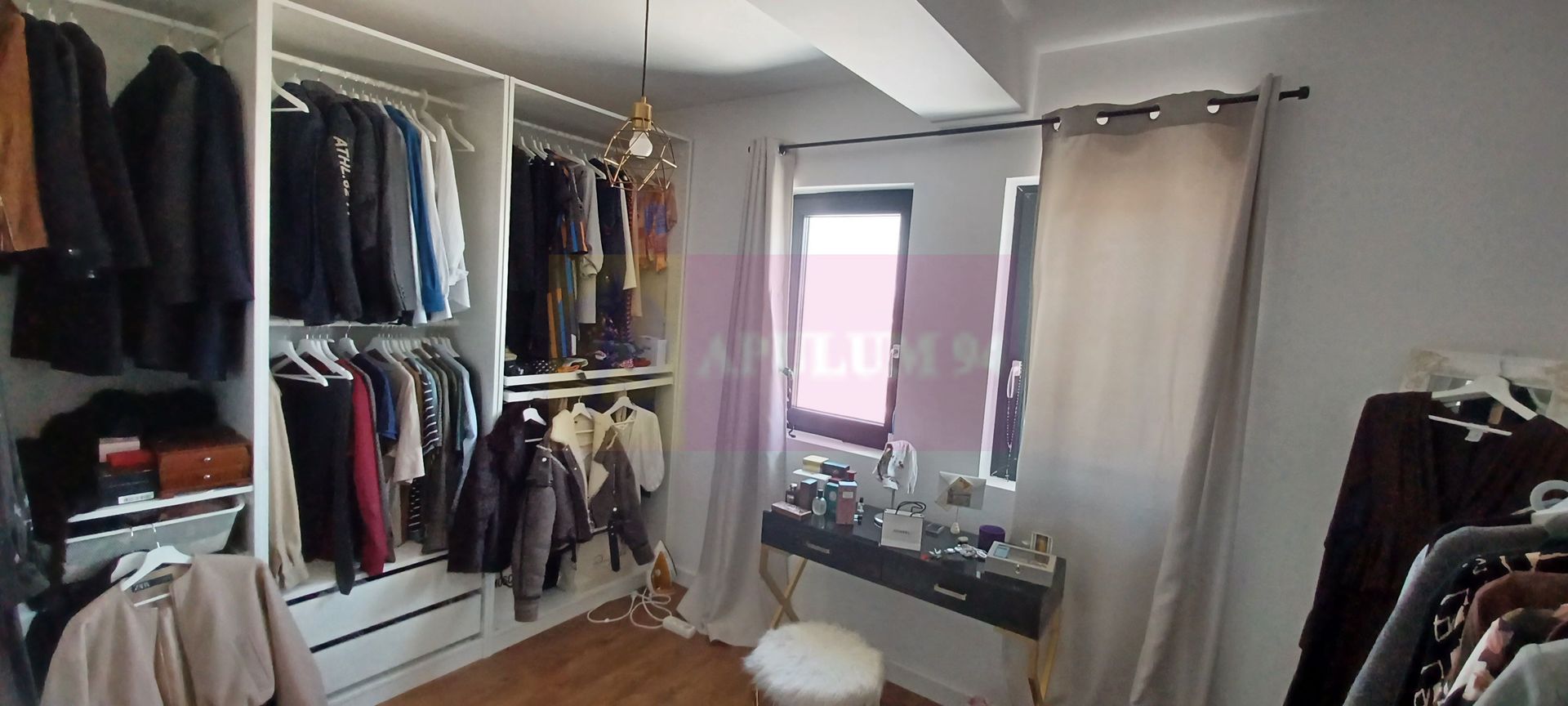 Săbăreni, casă P+1+pod, 5 camere, 130 mp utili, curte 470 mp