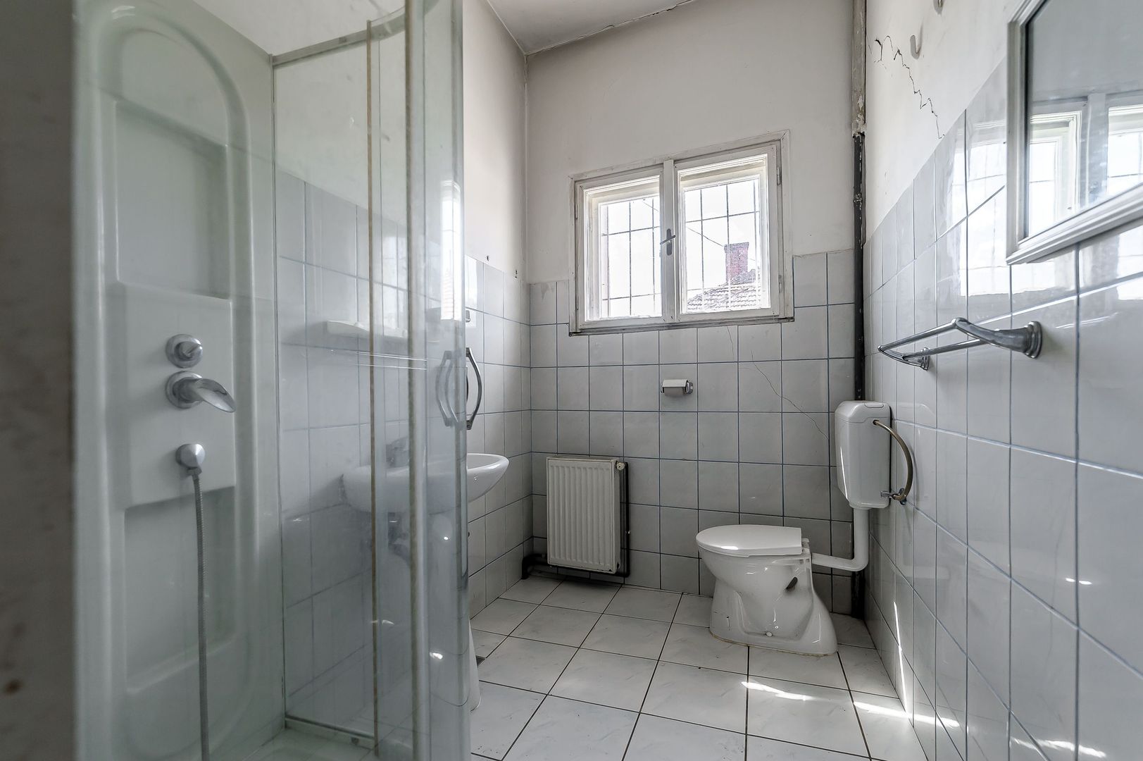 Imagine 9 - Casă pe Str. Dorobanților | 716 mp teren | Pârneava