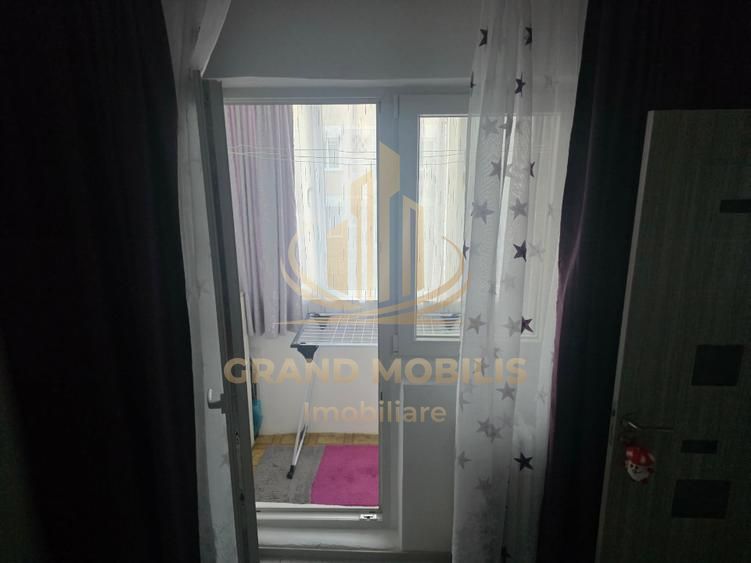 Apartament 3 camere, etaj 2, balcon închis, Calea Șagului - imaginea 9