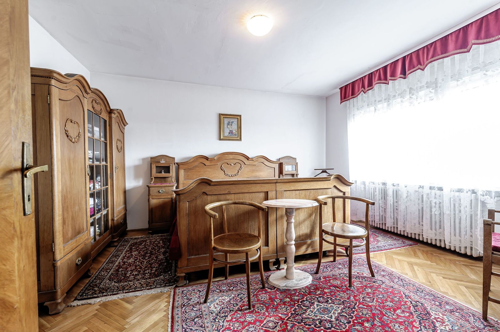 Imagine 7 - Casă din cărămidă cu 8 camere – zonă liniștită, LIPOVA
