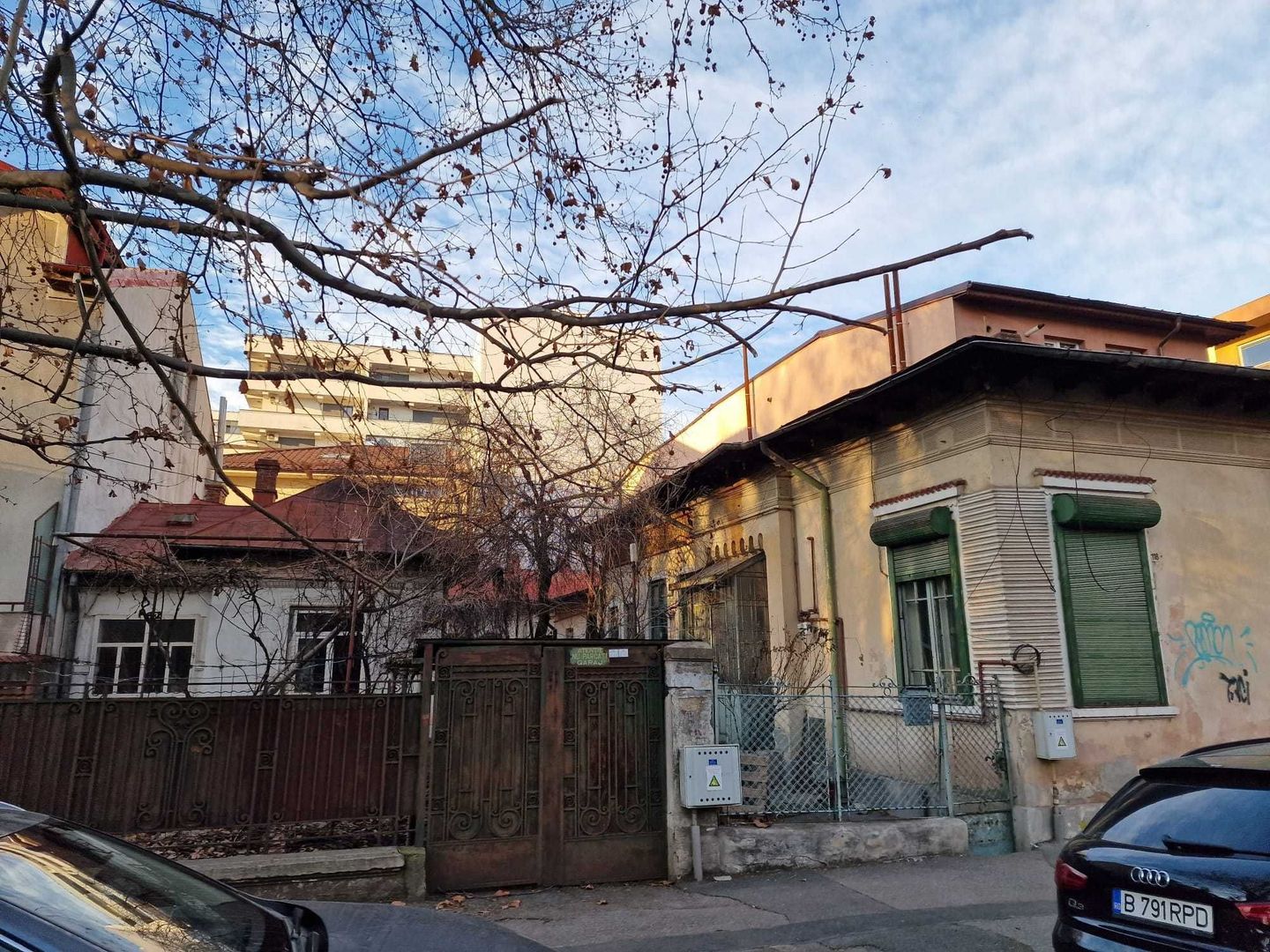 Tineretului, parc Carol, teren 413 mp, 2 case, comision 0