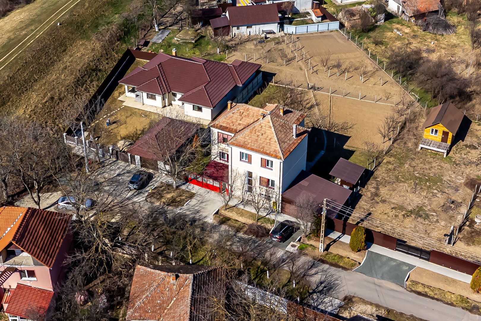 Preț NOU! Casa P+2 în zona centrală Chișineu-Criș