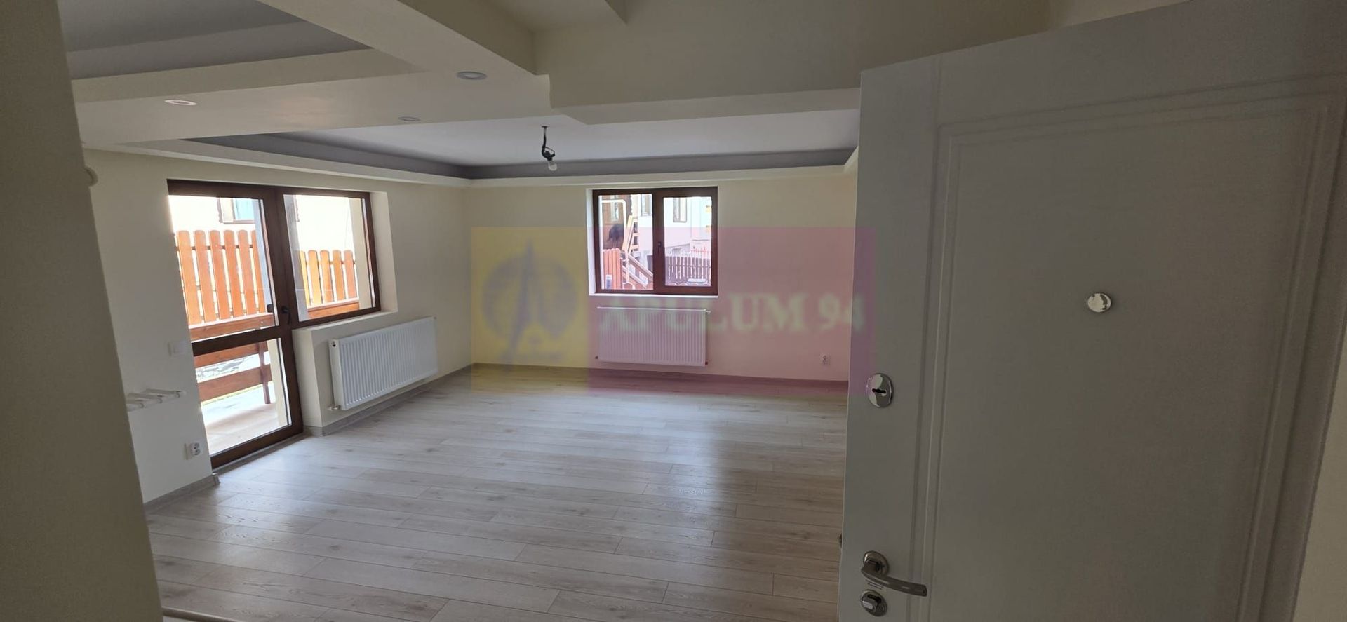 Apartament 2 camere, parter, de vanzare in Busteni