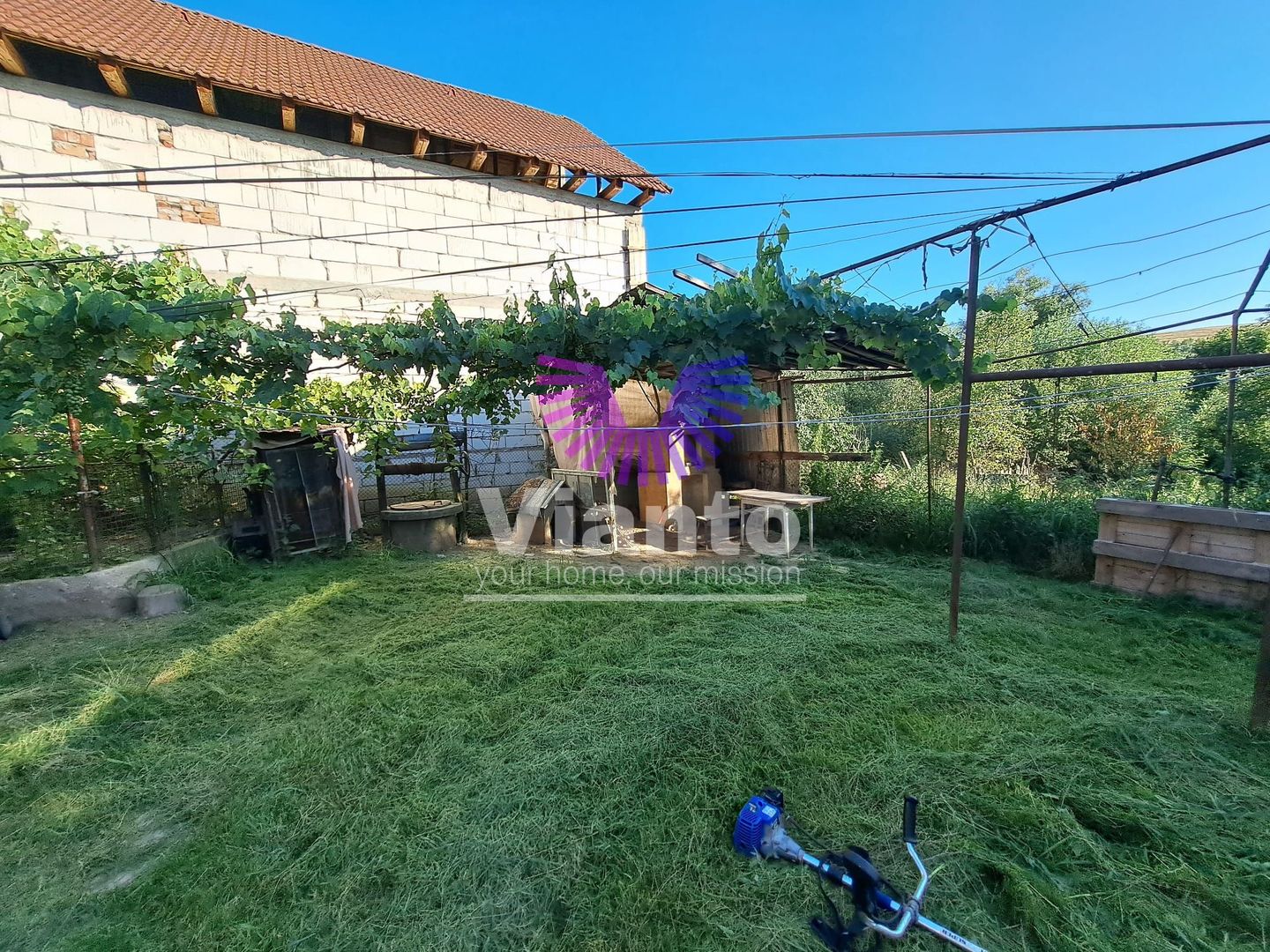 Casa Individuala 120mpu, Teren 800mp in Rusi - Slimnic