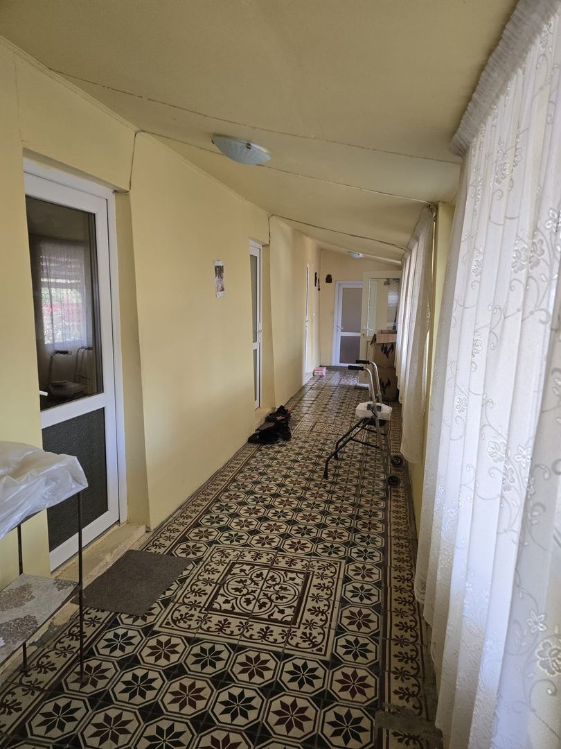 Casă la țară, în satul Cadar (comuna Tormac) la 40 km de Timișoara - imaginea 7
