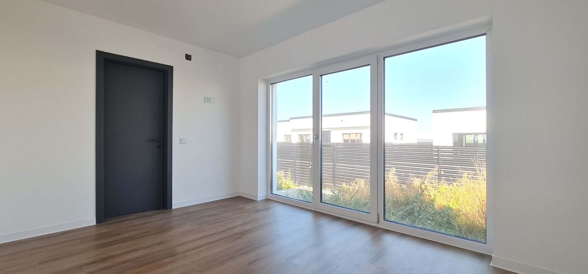 Casa individuala 4 camere finalizata intabulata Cartier Izvor Tarlungeni Brasov - imaginea 11