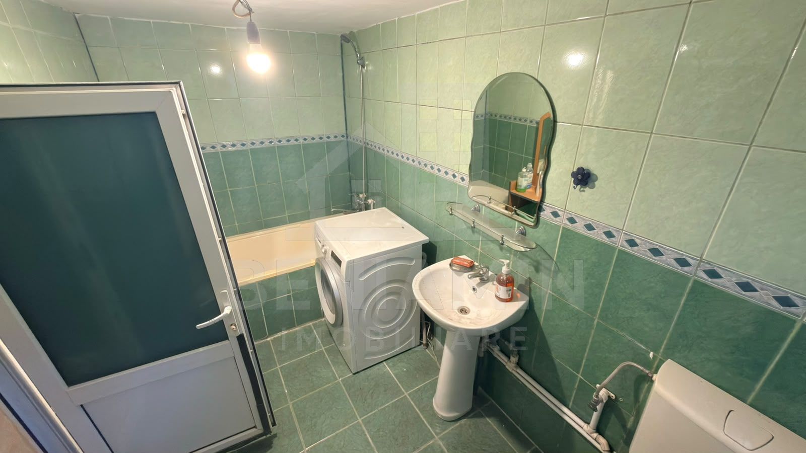 Casa-cu-Teren-Generos-(625 mp)-Panouri-Solare – Bariera-Valcii - imaginea 8