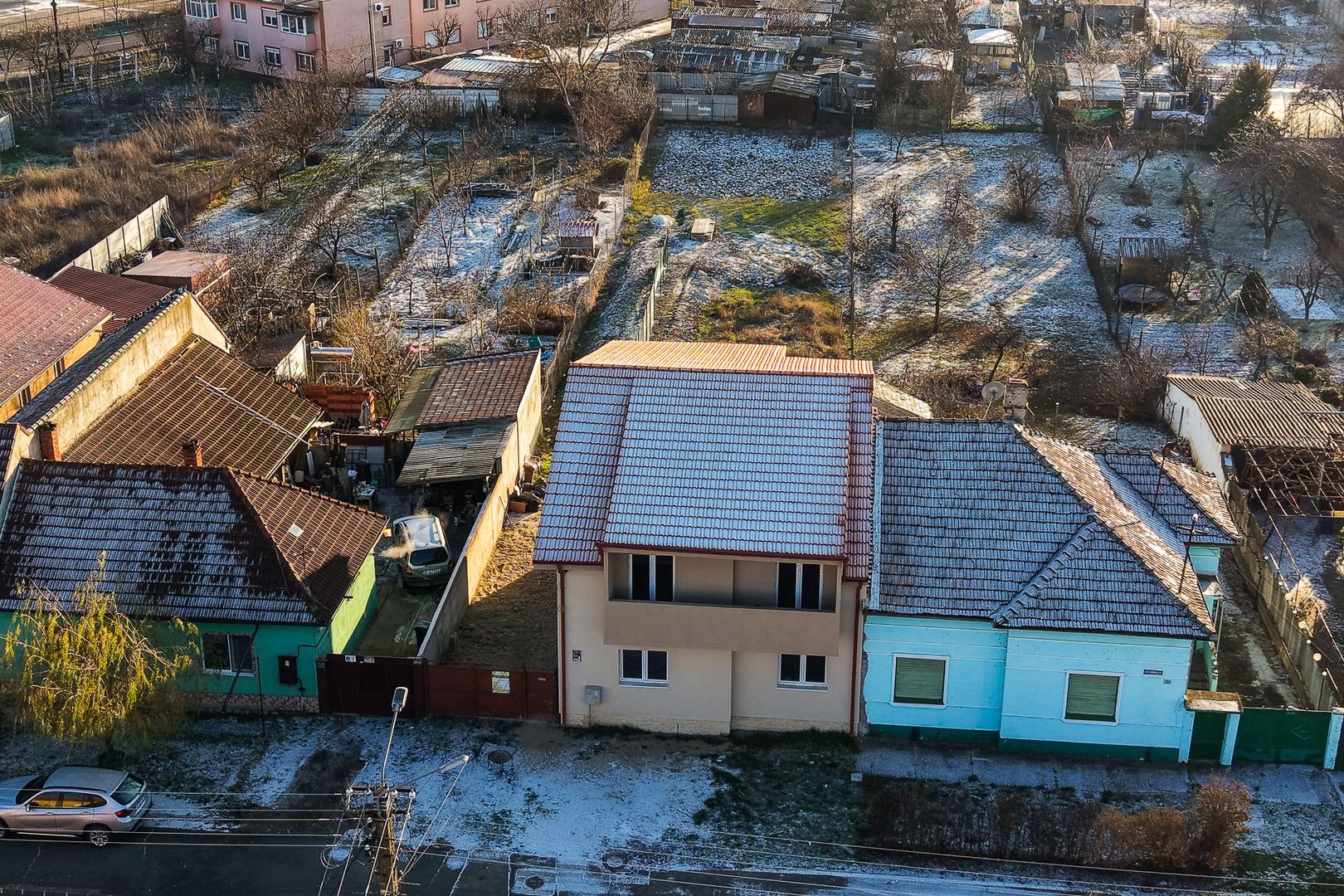Imagine 2 - Casă nouă cu etaj semifinalizată, zonă liniștită în Aradul Nou