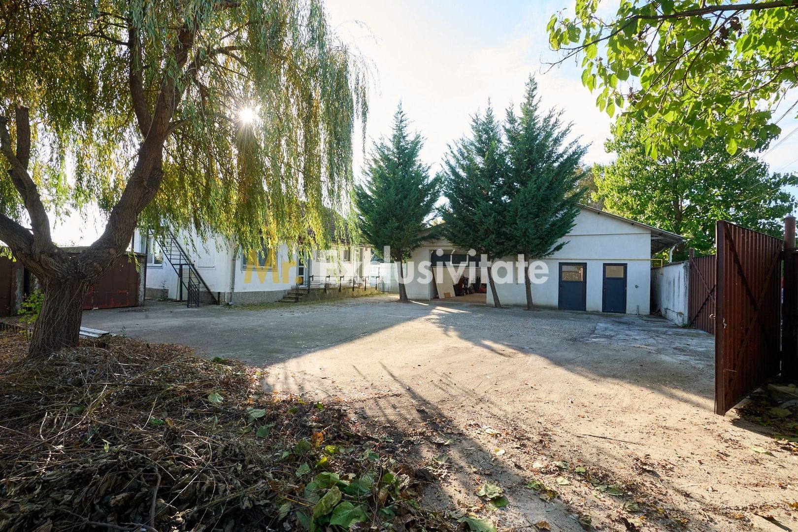 Casa de locuit + hala 136 mp in aceesi curte Maracineni Argeselu - imaginea 6
