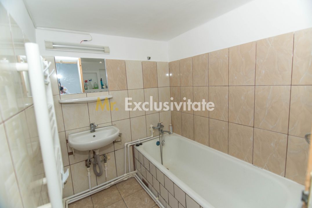 Casa cu 3 camere renovata - imaginea 14