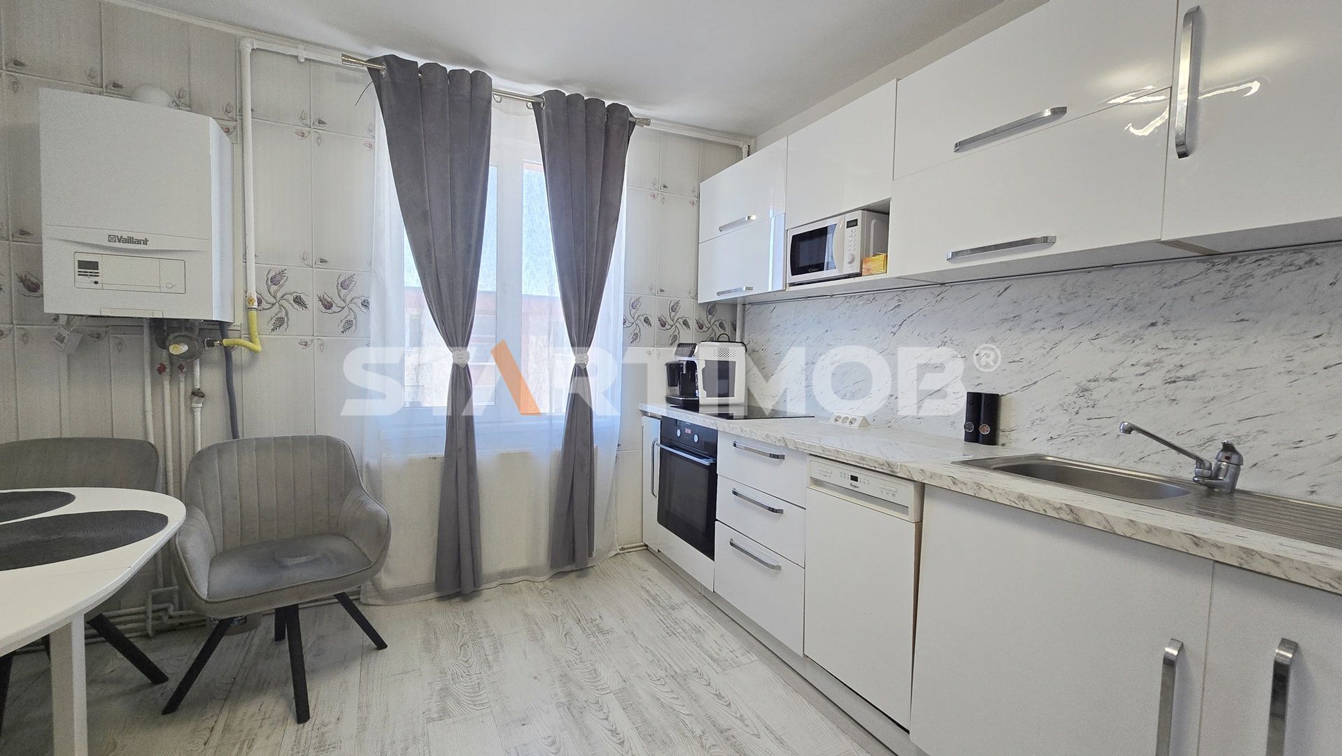 Apartament doua camere decomandat Drumul Cernatului