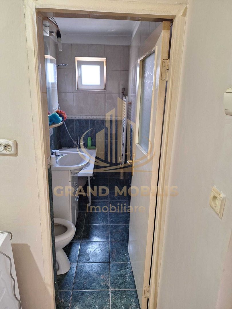 Apartament 2 camere recent renovat – Zona Calea Șagului - imaginea 7