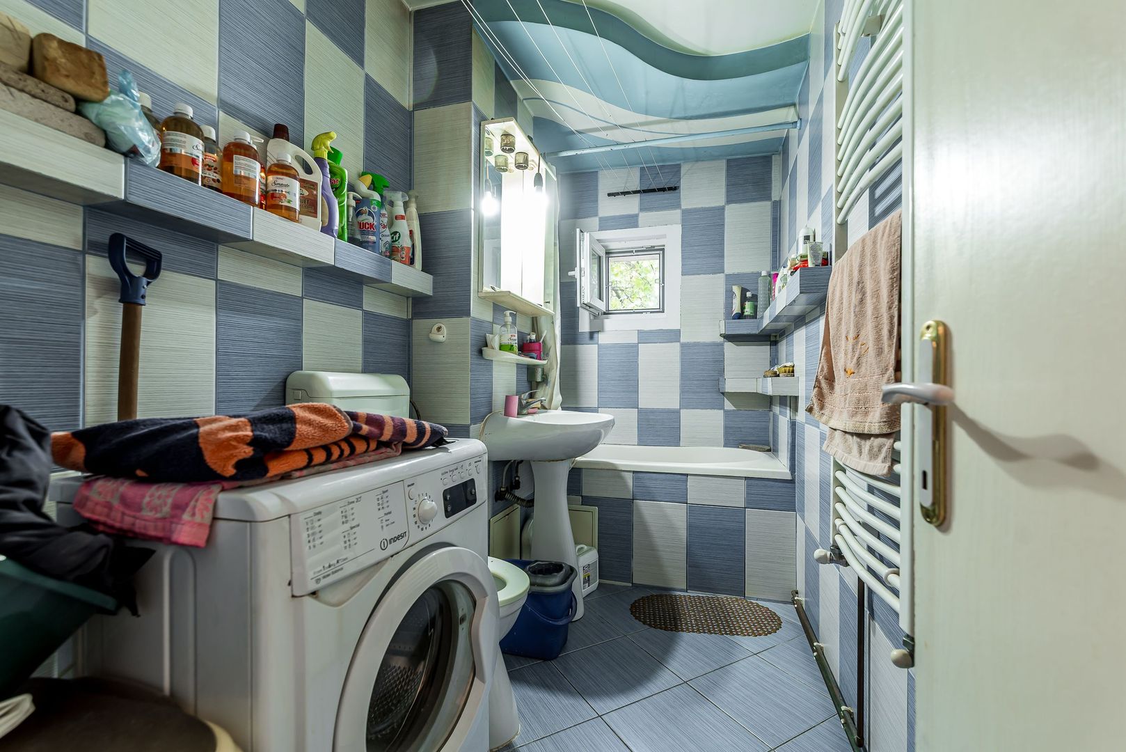 Imagine 10 - Apartament cu 3 camere decomandat la parter in Confectii Comision 0%