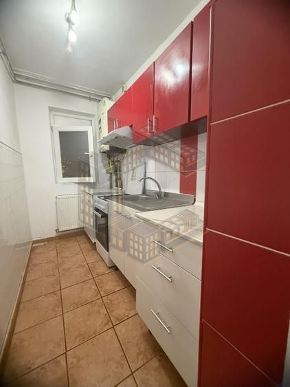 Apartament 2 camere, semidecomandat, centrala, de vanzare - imaginea 7