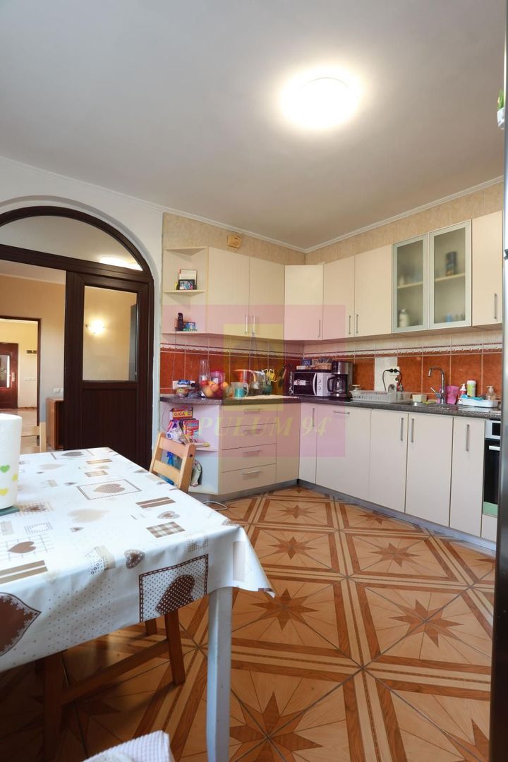 Casa, 5 camere si curte, locatie centrala in Pantelimon, Ilfov - imaginea 14