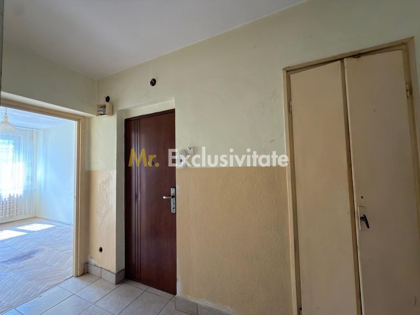 Apartament 3 camere | Calea București- decomandat-Pitesti - imaginea 3