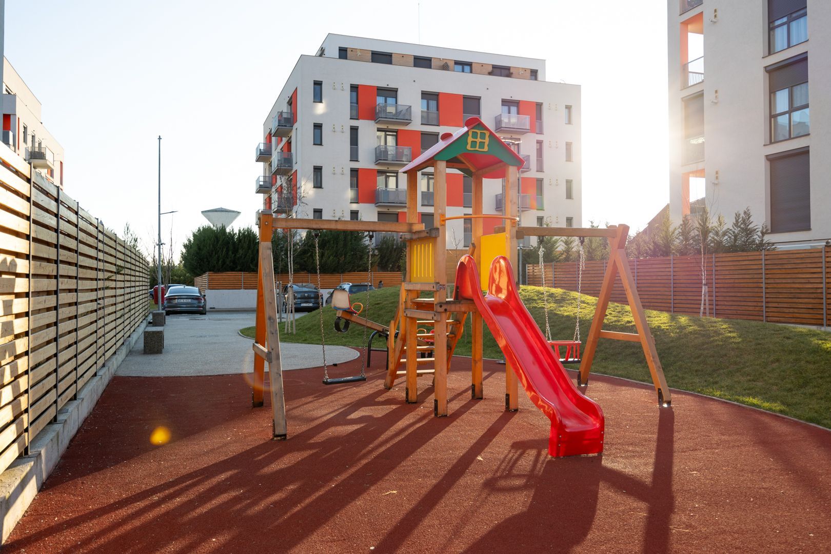 Dacă ai putea să ai un parc privat de 1,6 ha „la tine în curte”?