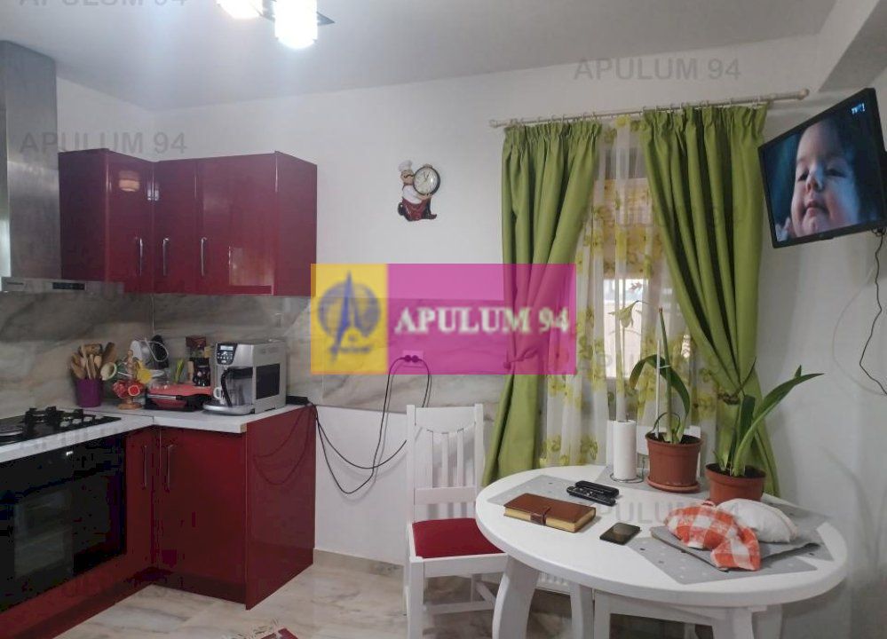 Casă 2020, parter+pod, garaj, magazie, curte 420 mp, Săbăreni