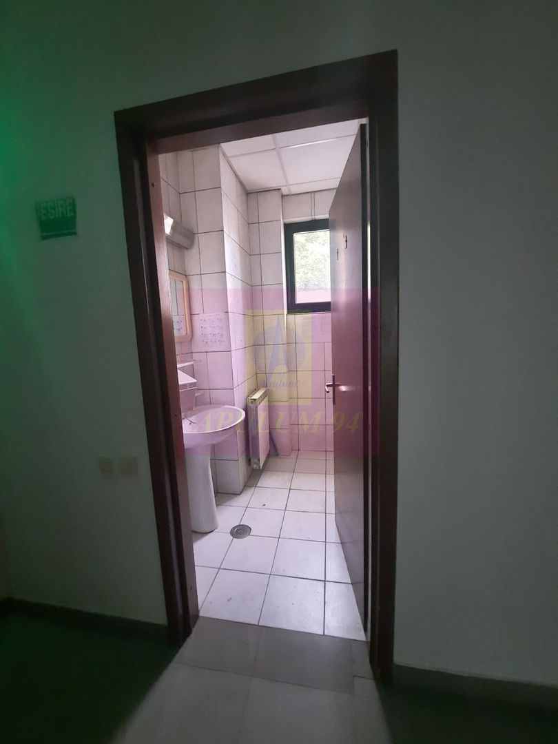 Inchiriere spatiu comercial bd Unirii, vitrina 25ml, stradal - imaginea 8
