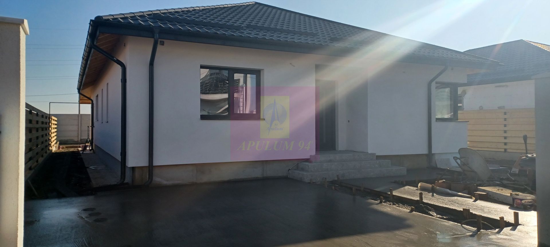 Săbăreni, casă parter 4 camere, CT, terasă, pivniță, teren 478 mp