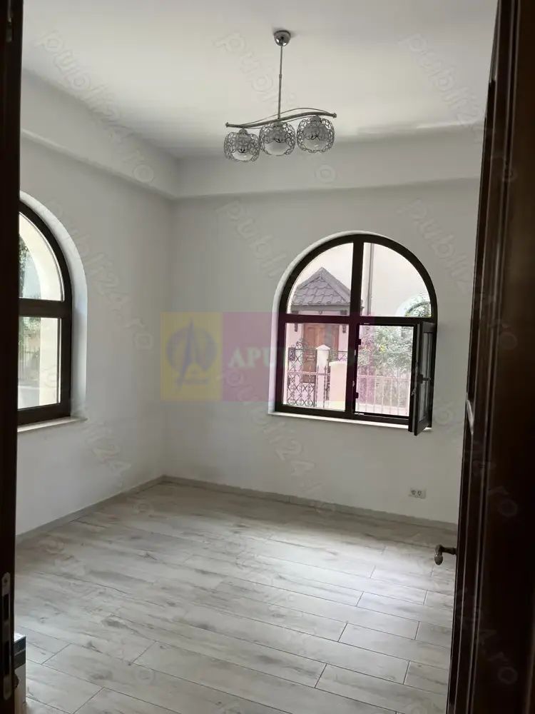 Vilă SUPERBA 6 camere zona Unirii | Mitropoliei (parter și demisol)